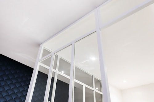 Glass Bathroom Partitions photo 2